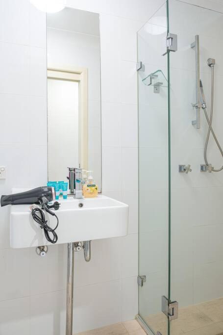 Charming house in Leichhardt - B&B Sydney