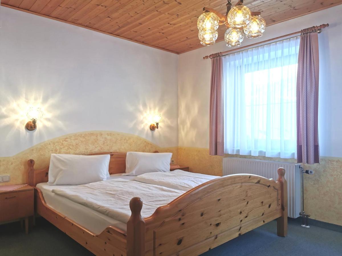 Dreibettzimmer mit Terrasse