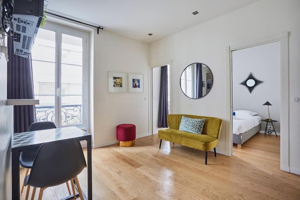 B&B Paris - Rent a Room apartments - Alma - Bed and Breakfast Paris