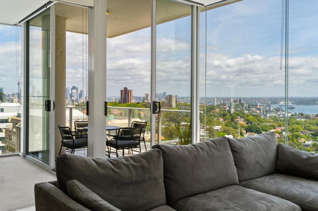 Bondi Junction Living with Views & Double Parking - Bed and Breakfast Sydney