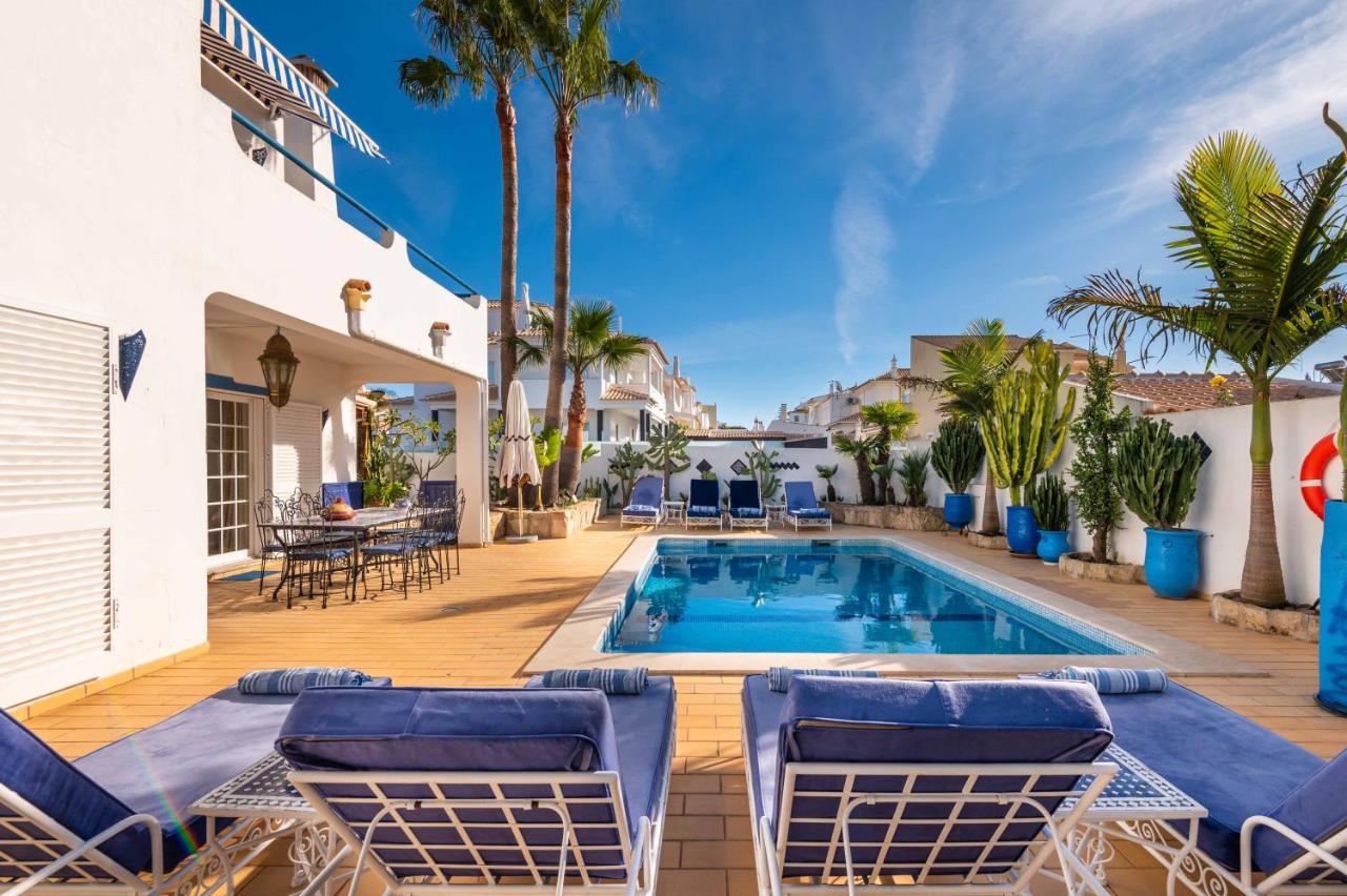 Villa Oasis Galé - Luxury Villa with private pool, AC, free wifi, 5 min from the beach - Chambres d'hôtes Albufeira