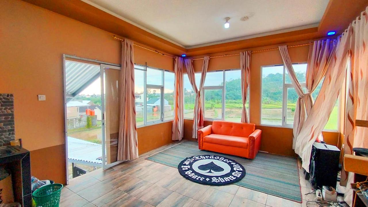 B&B Wonosobo - Laze Hiatus - Bed and Breakfast Wonosobo