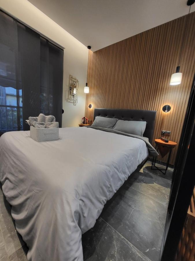 Modern studio 3 in Veria center, near Elia square - B&B