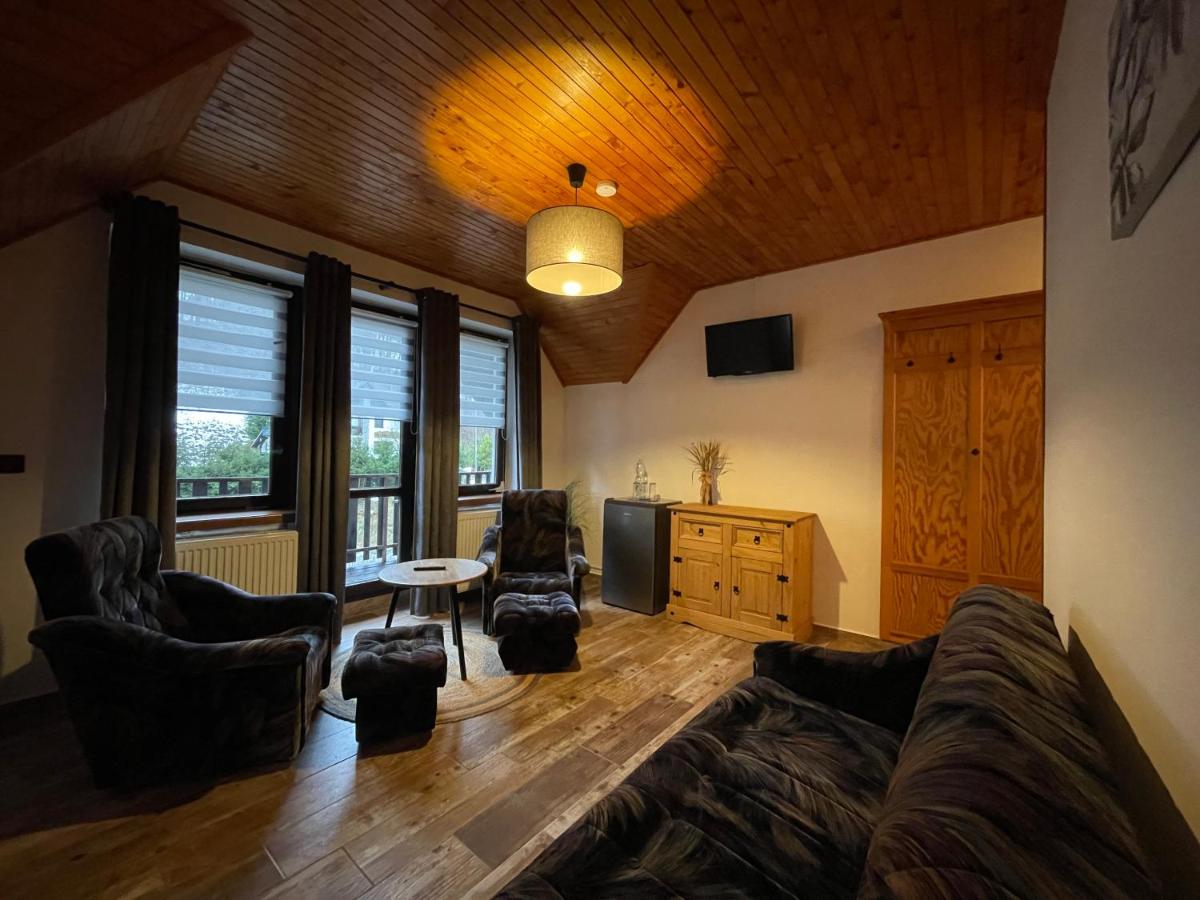 Suite mit Kingsize-Bett und Balkon