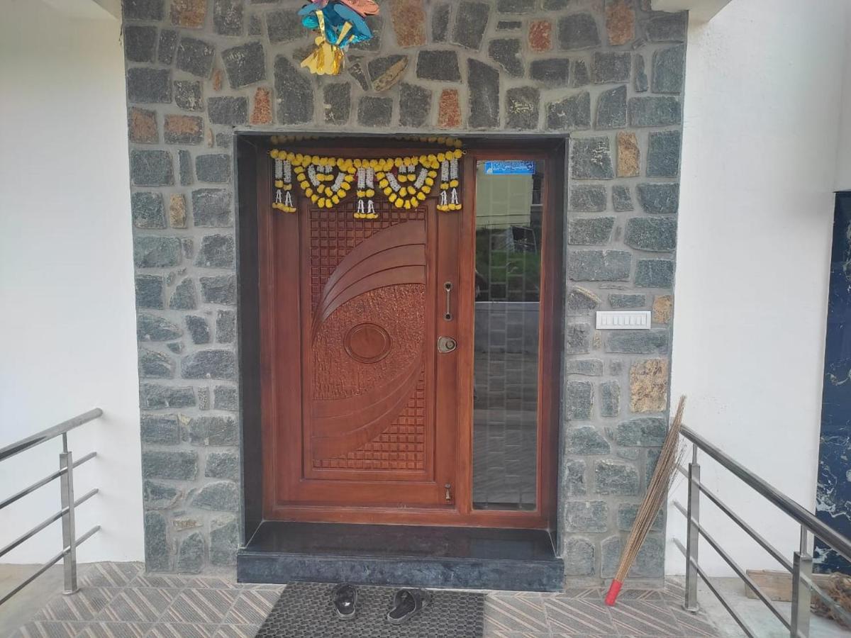 KODAI SMA GRAND STAY - Bed and Breakfast Kodaikānāl