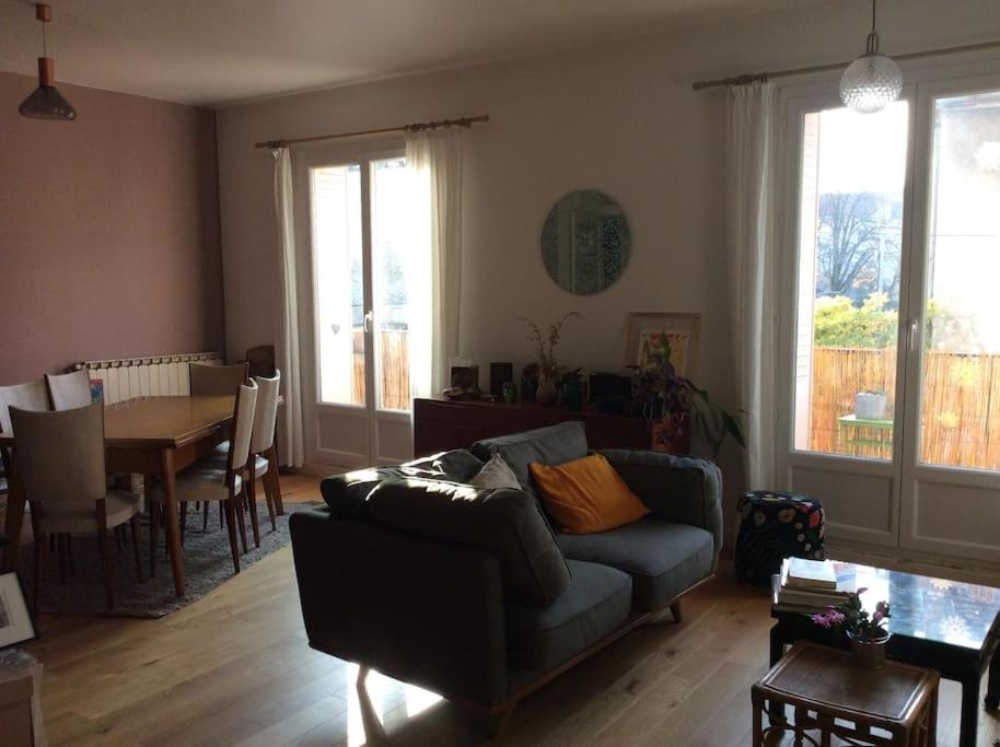 B&B Grenoble - Appt 90 m2, quartier tranquille - Bed and Breakfast Grenoble