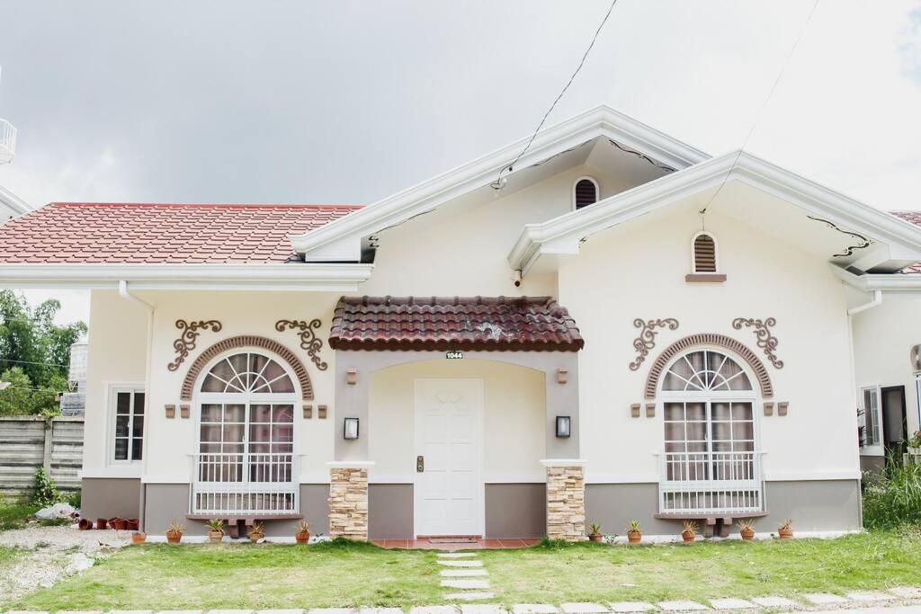 Villa Izabella in Panglao Island - Ferienwohnung