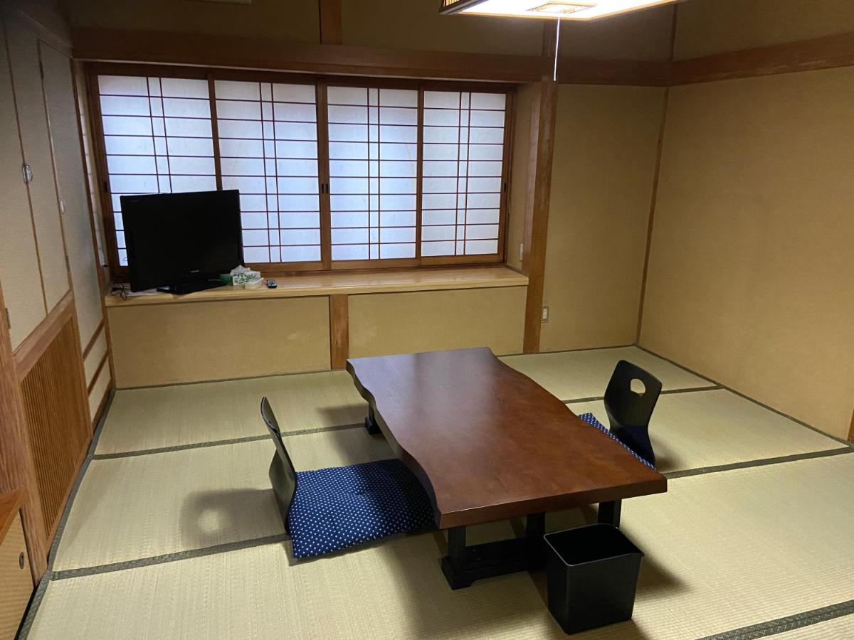 Japanese-Style Room