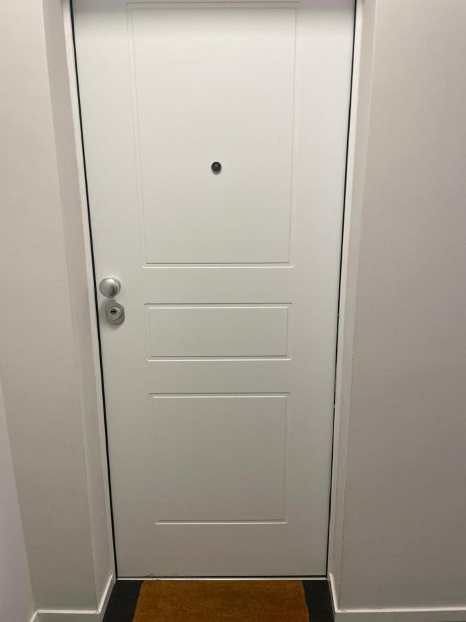 Monolocale con Divano-Letto