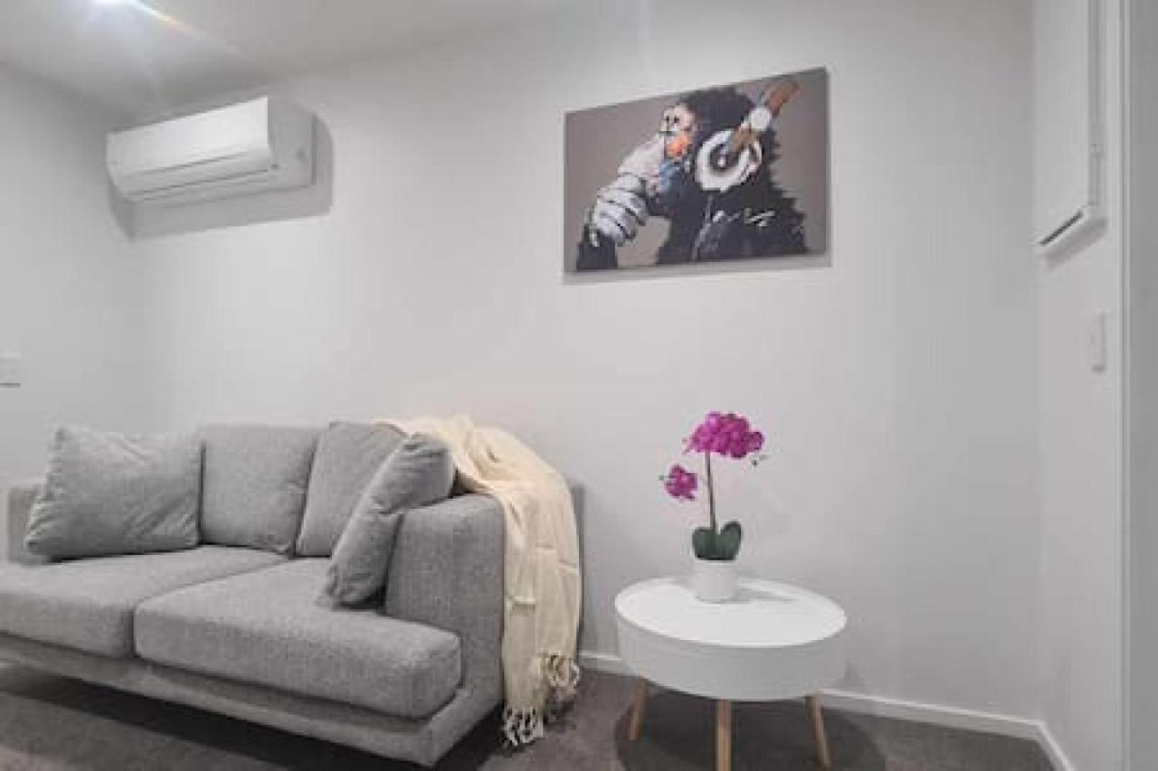 Lovely Central City Apartment St Asaph Street 102 - B&B