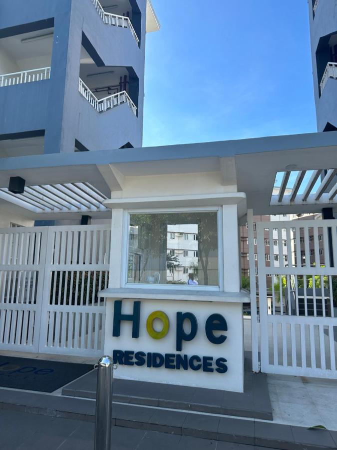 Davids Suite at Hope Residences Trece Martires Cavite - Bed and Breakfast