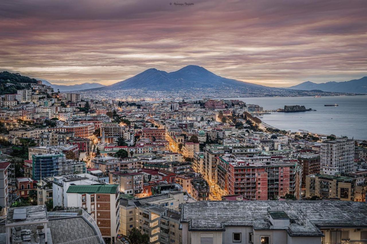 Chiaia bilocale panoramico - B&B Napoli