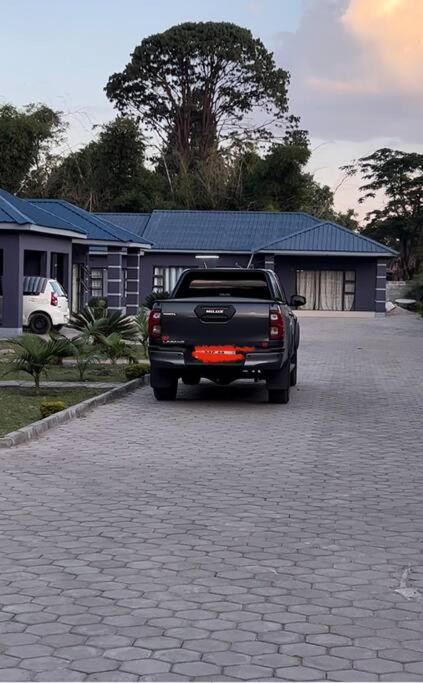 Four m luxury Apartment. - B&B Kitwe