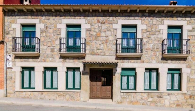 B&B El Burgo - Casas Rurales TIO CLAUDIO I y II - Bed and Breakfast El Burgo