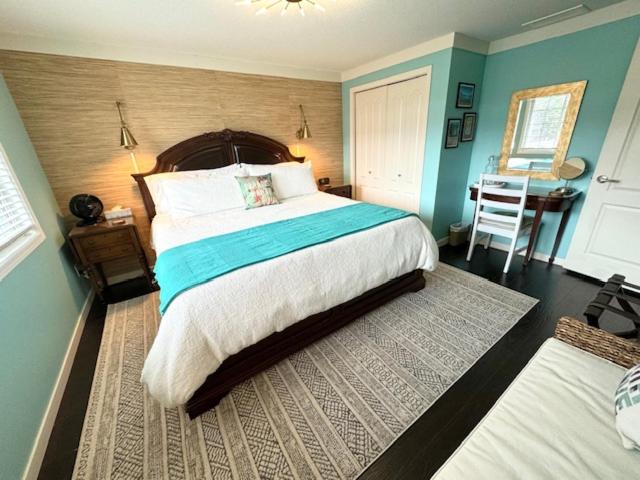 The Blue House Bed and Breakfast - Ferienwohnung Lake Country