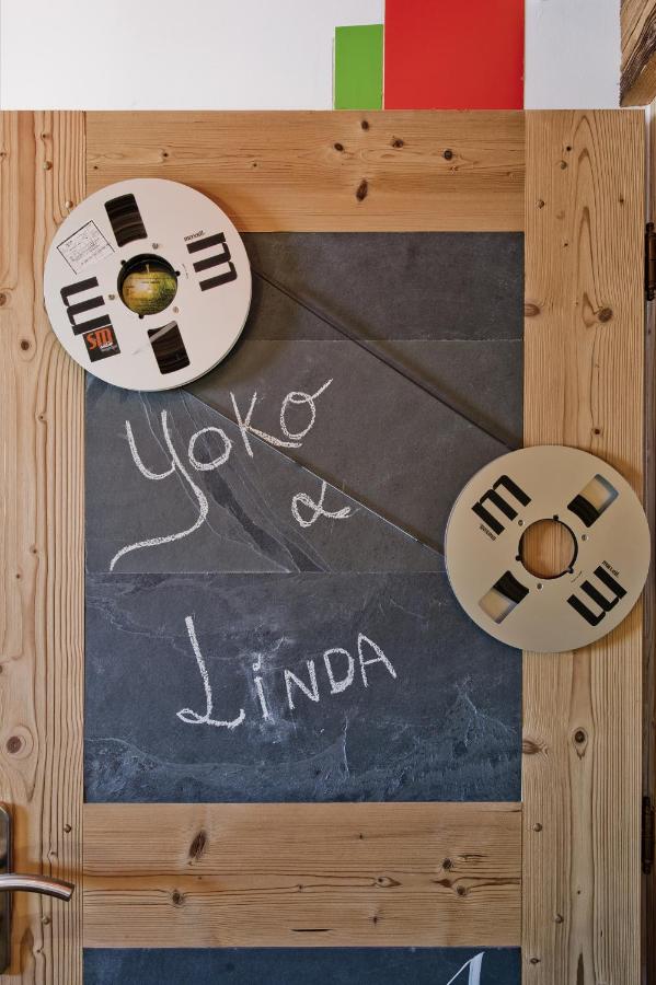 Doppelzimmer Music