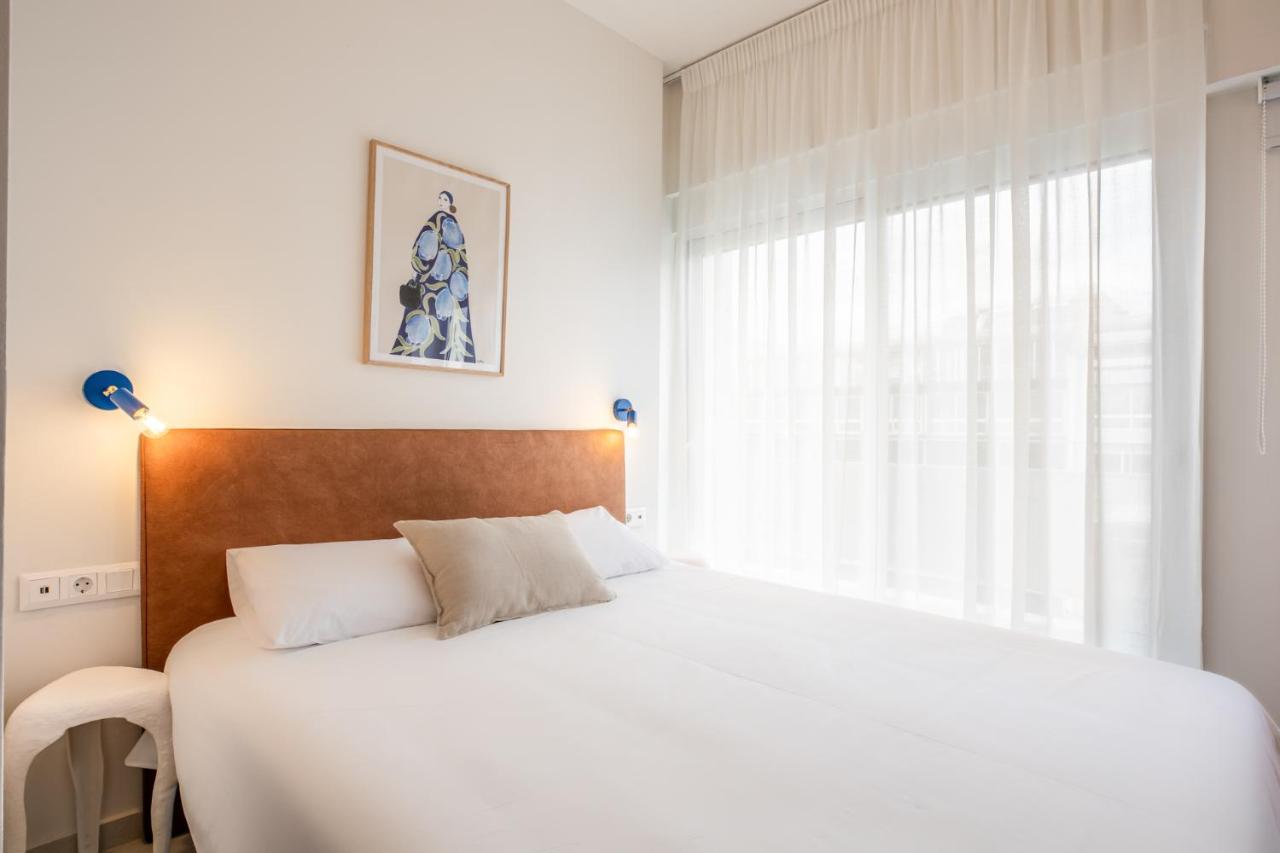 Two- Bedroom Apartment with Balcony