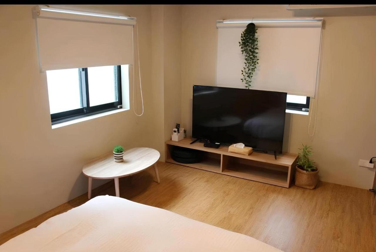 好趣旅店 How Chill Inn #風格設計民宿 #停車折抵 #可包棟 - Ferienwohnung Tainan