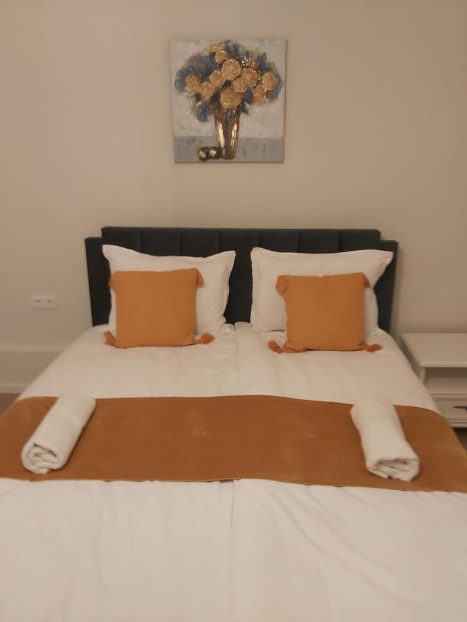 B&B Tîrgu Mureş - Gold Studio - Bed and Breakfast Tîrgu Mureş