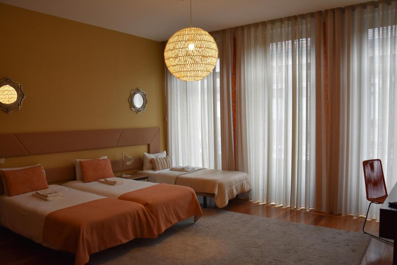 Chambre Lits Jumeaux Deluxe - Vue sur Rue 