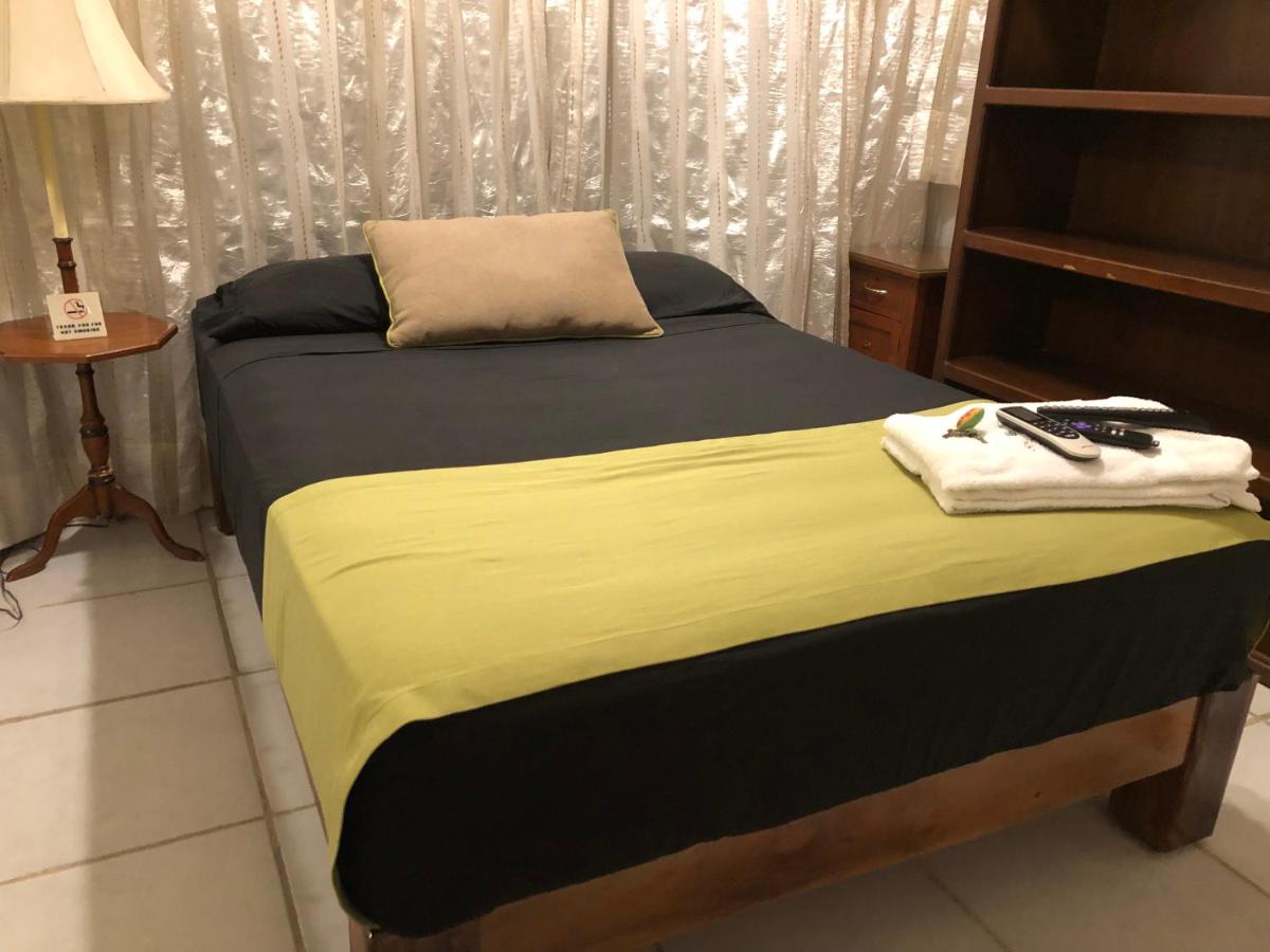 Habitación Individual con baño privado externo