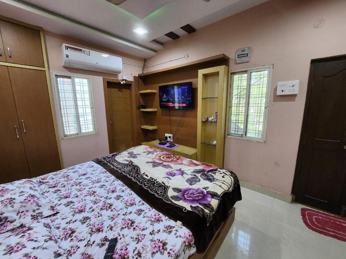 B&B Hyderabad - SCK Home Stay - Bed and Breakfast Hyderabad