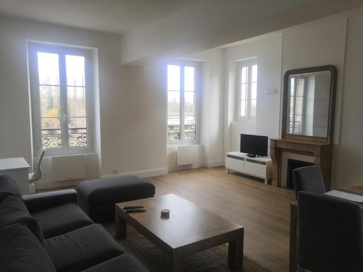 Grand 2P vue seine - B&B Mantes-la-Jolie