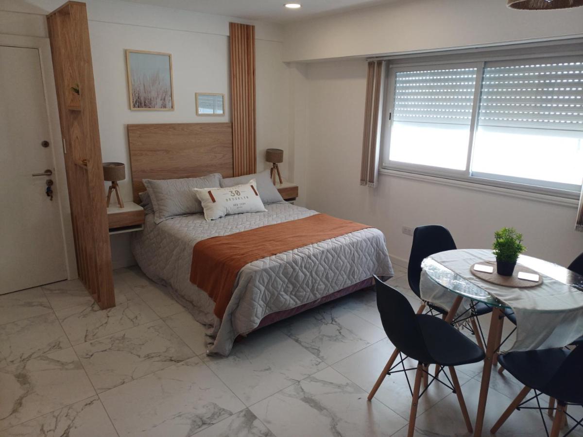 DEPTO 1 amb - Excelente Ubicacion- Corrientes y Alberti Mar del Plata - B&B