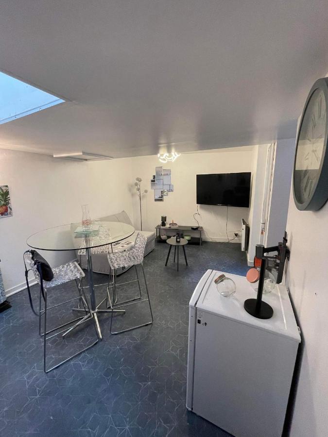 Joli petit F1 plein centre ville - Ferienwohnung