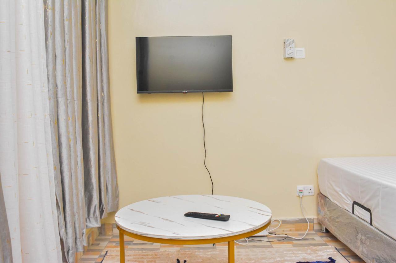 Evans' Cosy Studio Home - Chambres d’hôtes Mombasa