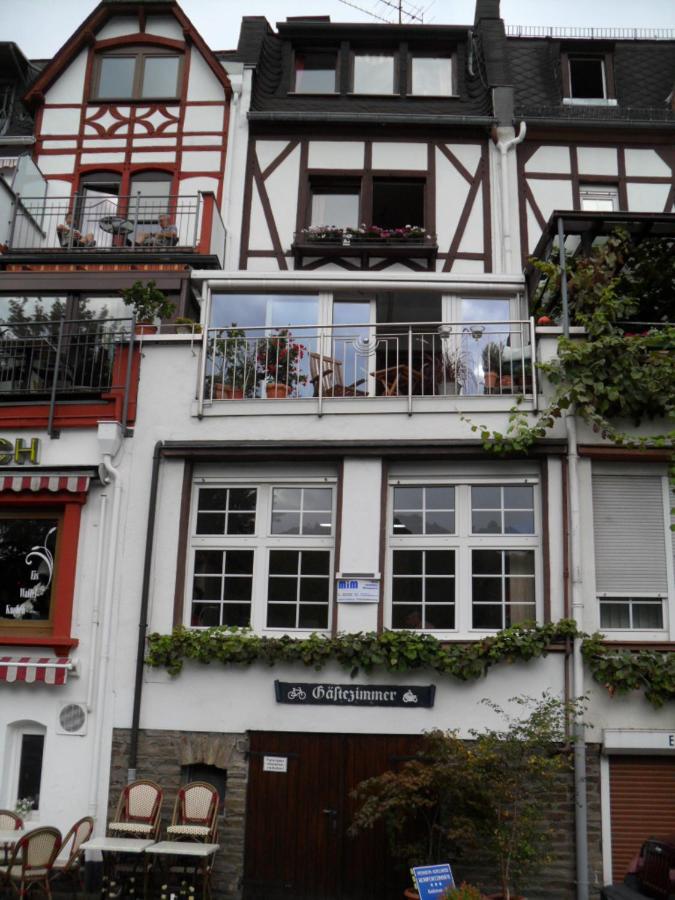 Pension Adelheid Moselhype&Wine - Bed and Breakfast Zell