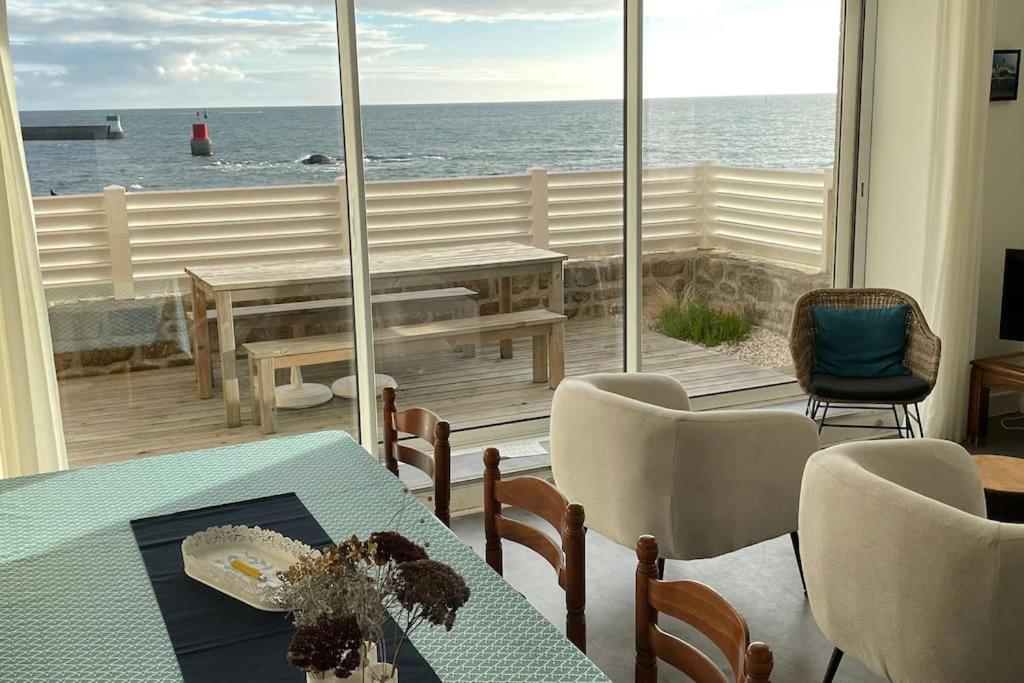 L'abri du canot face à la mer - Ferienwohnung Guilvinec