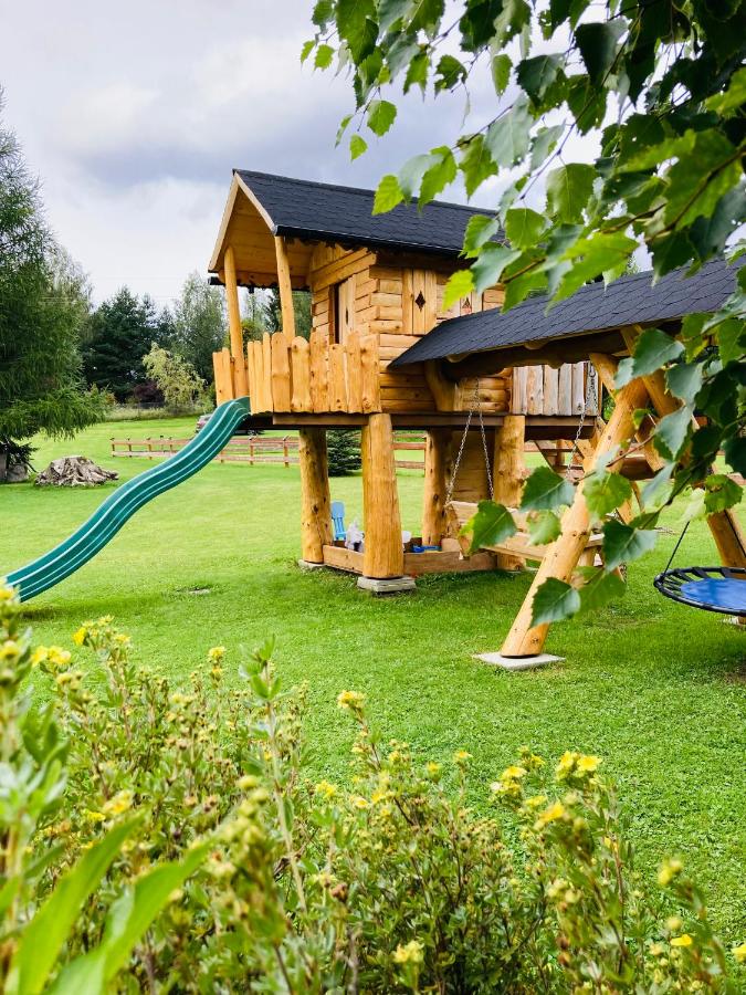 Domek Babiogórski z JACUZZI - Bed and Breakfast Zubrzyca Górna