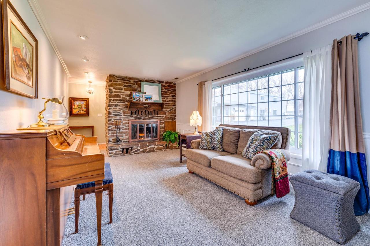 East Wenatchee Home about 2 Mi to Columbia River! - B&B