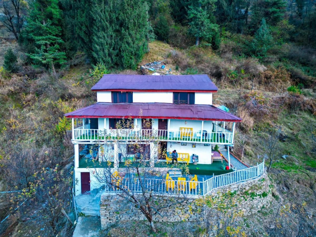 B&B Manali - HimtrekStays Sethan, Heritage House, Manali - Bed and Breakfast Manali