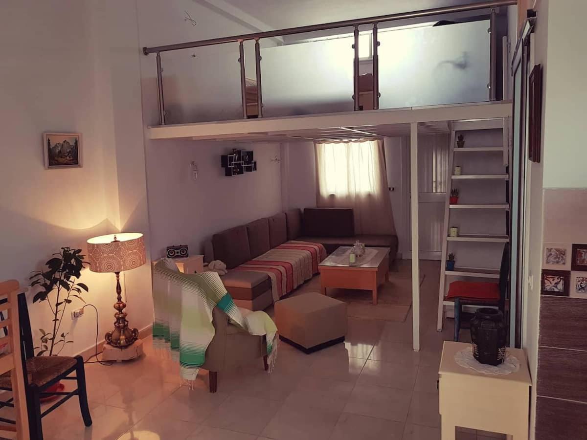 Bensassi Urban Escape loft - Bed and Breakfast