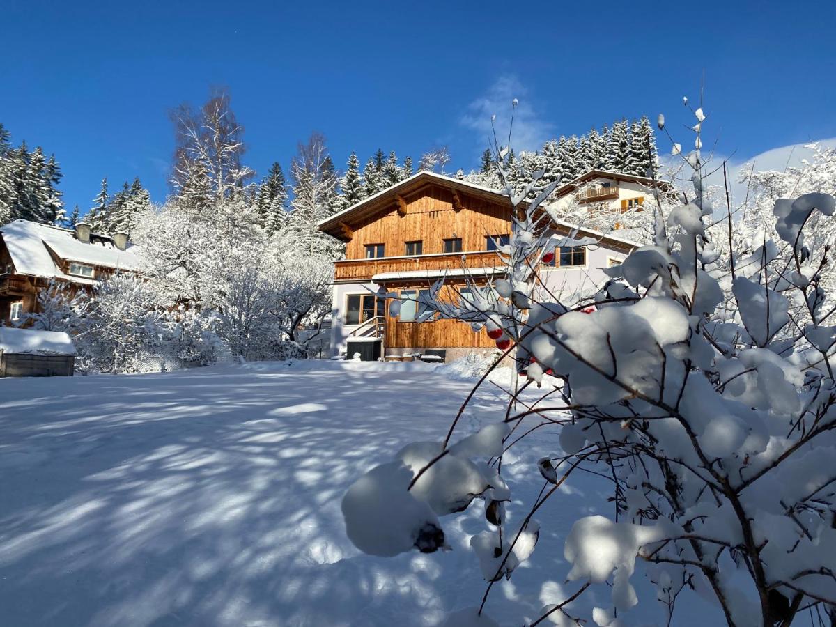 Villa Hansalhof, Wohnung Rosenduft - B&B Mariapfarr