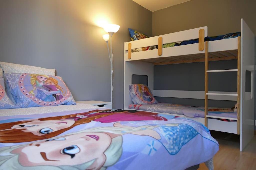 Disneyland Paris 70m² face Parc, place Ariane - B&B Serris