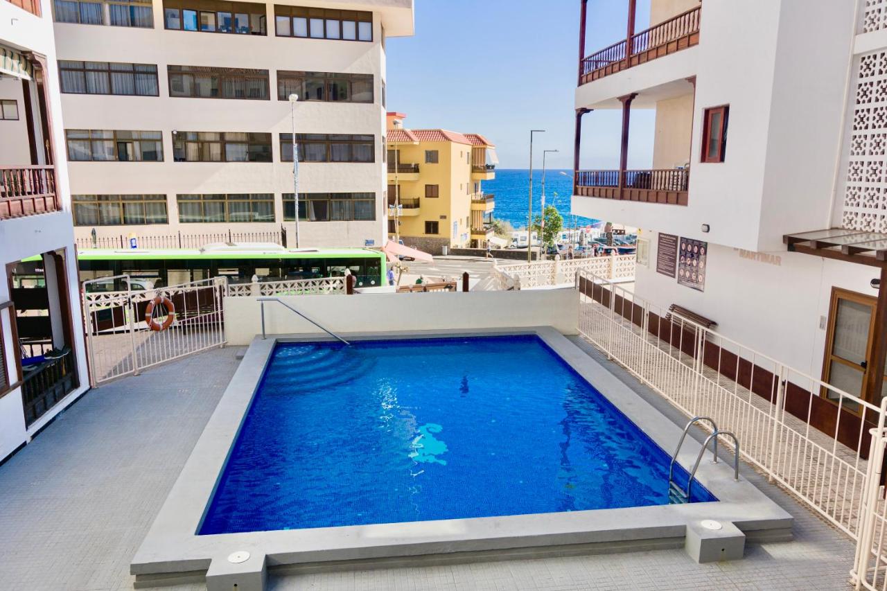 Cozy apartment with pool, parking and sea view - B&B