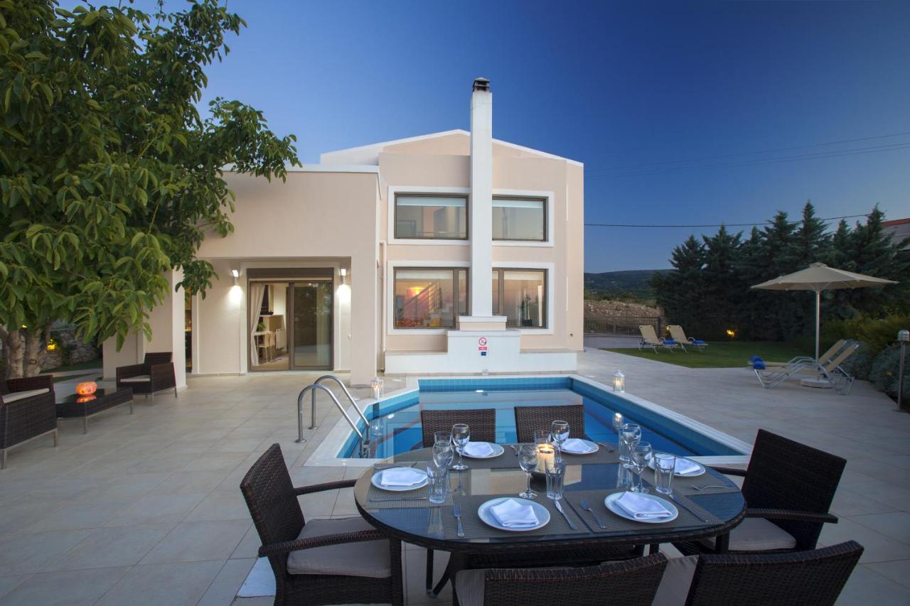 Three-Bedroom Villa with Private Pool (6-8 Adults)