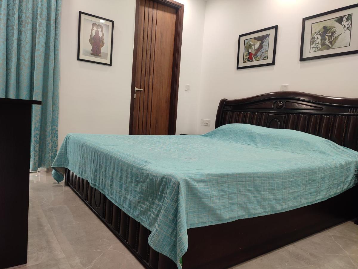Double Room with Private External Bathroom