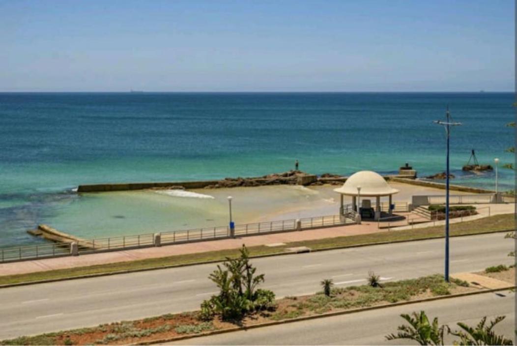 Blue Views Ocean at Brookes Hill Suites - Bed and Breakfast Port Elizabeth