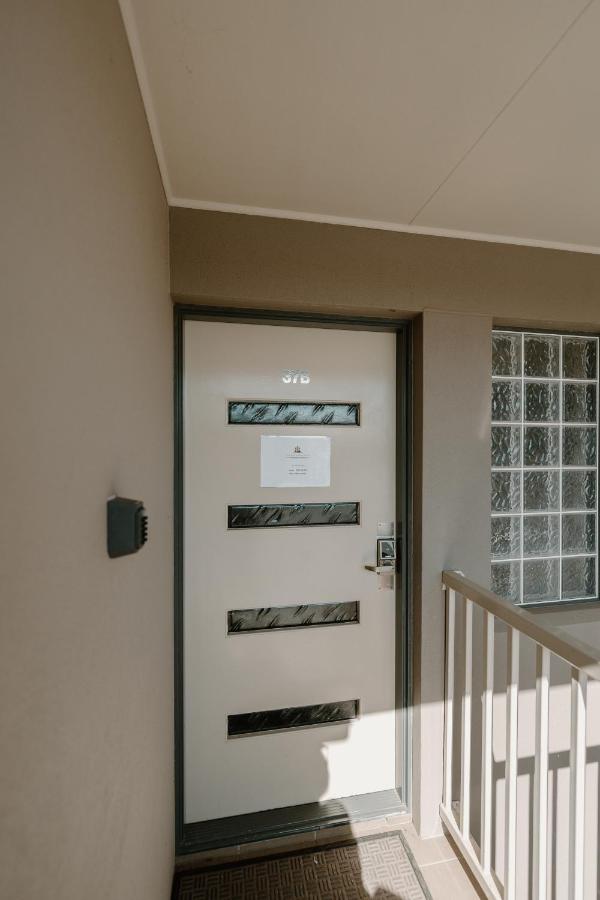 Yarrawonga Waterfront Apartments - Bed and Breakfast Mulwala