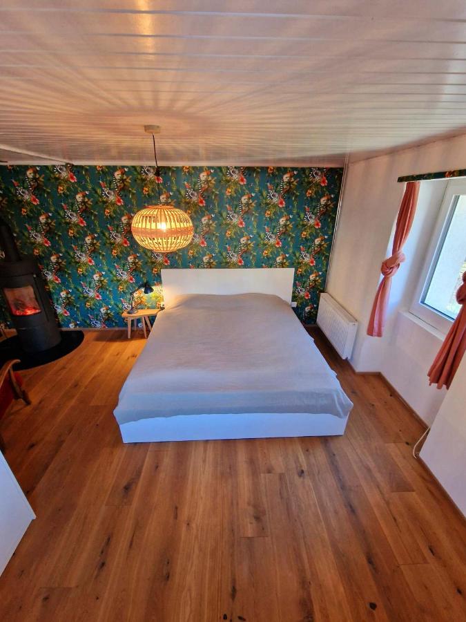 B&B Visp - Kunstplanet im Herzen der Alpen am Planetenweg - Bed and Breakfast Visp