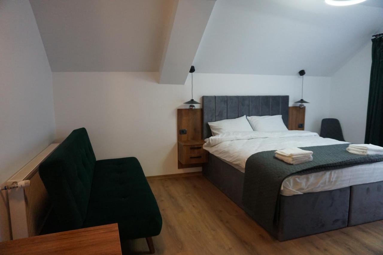 Double Room with Mountain View