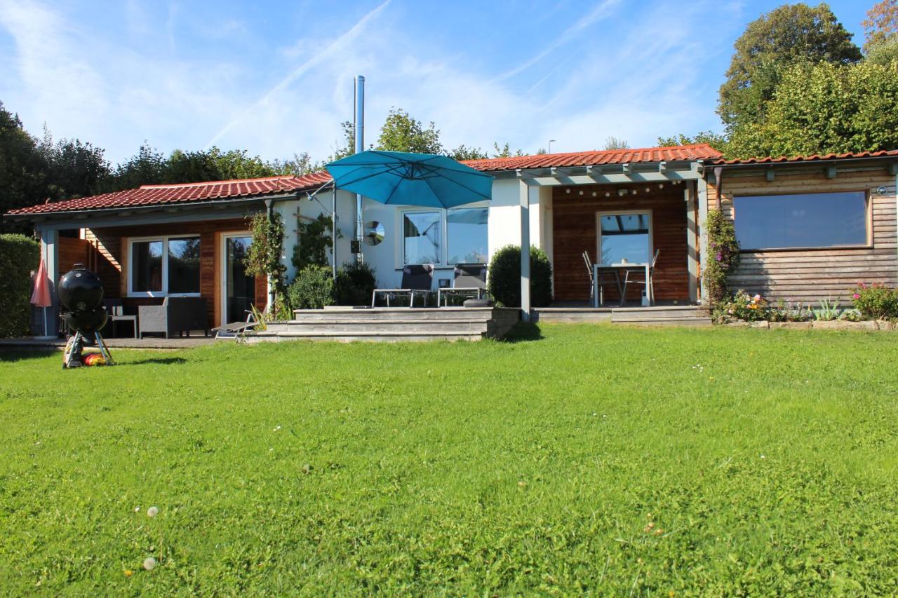 Ferienhaus Schau ins Land - eigene Panorama-Sauna - Chambres d’hôtes Schöfweg