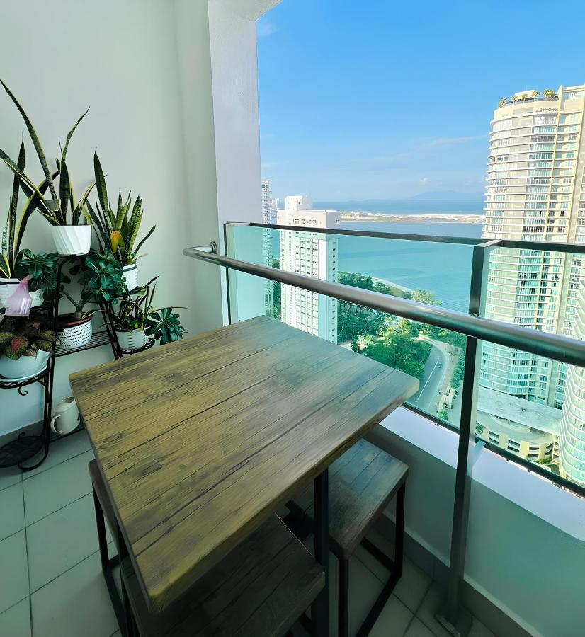 Mansion One l 7pax 2R2B l Seaview l Gleneagle l by PerfectSweetHome - Bed and Breakfast George Town