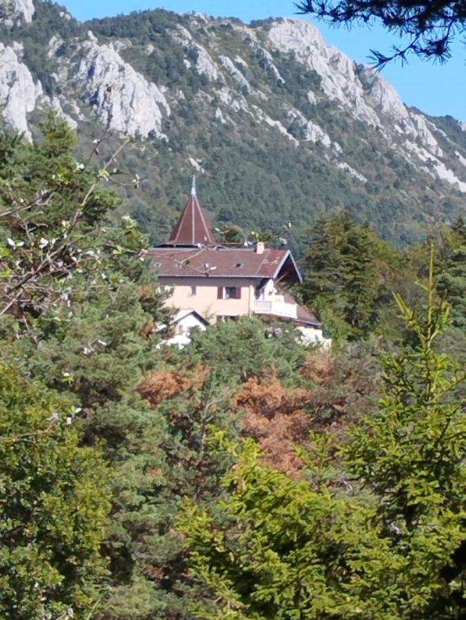 LA PETITE TOURELLE - Ferienwohnung