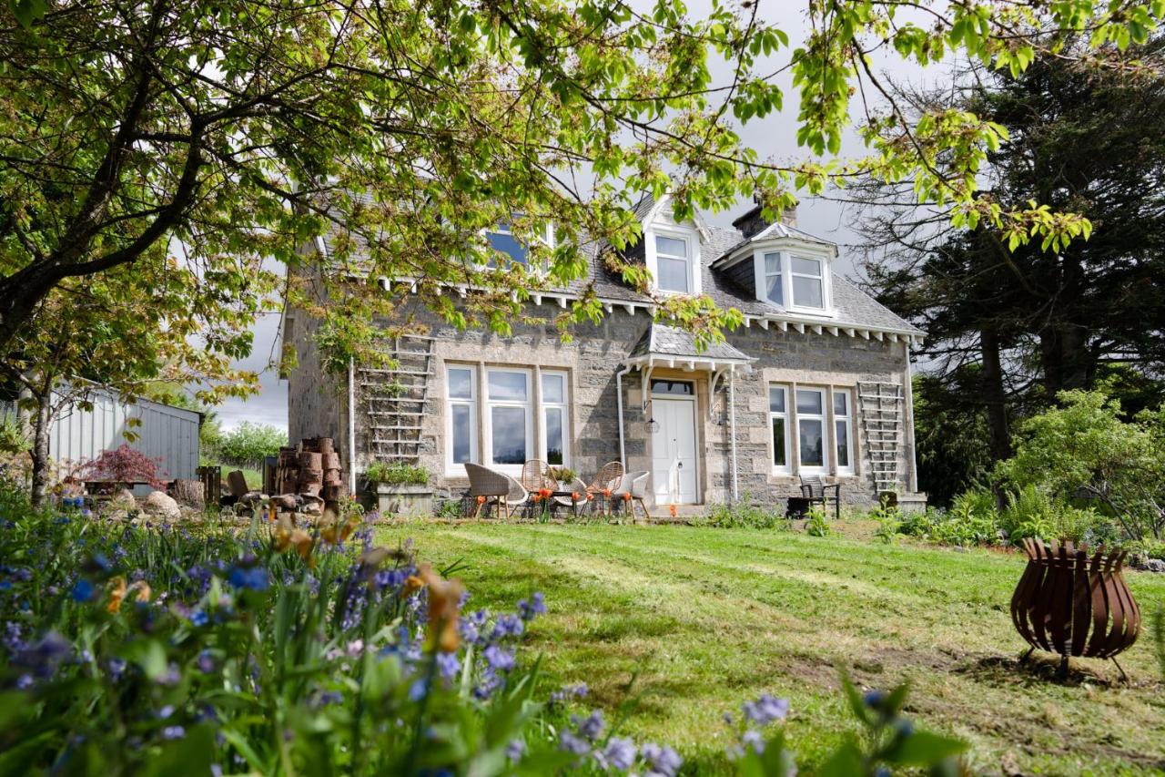 B&B Kingussie - Raitts House - Seasgair Lodges - Bed and Breakfast Kingussie