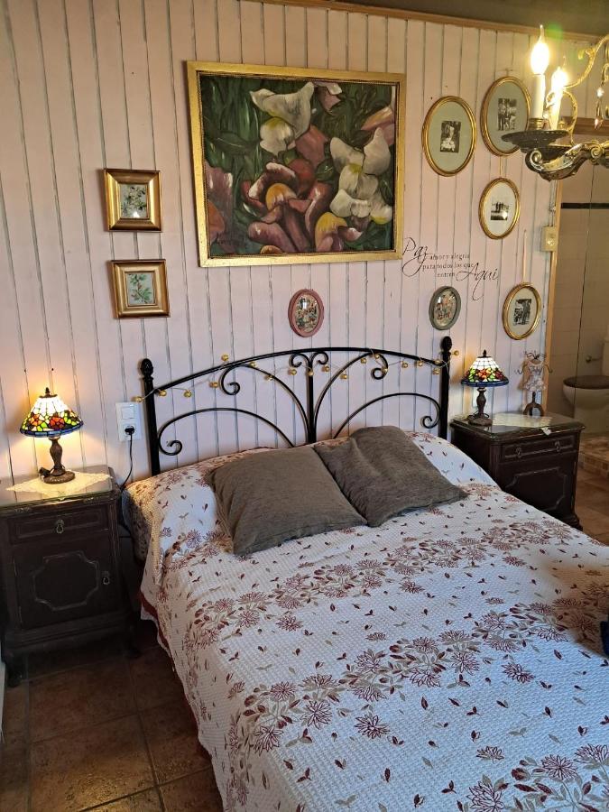 Doppel- oder Zweibettzimmer